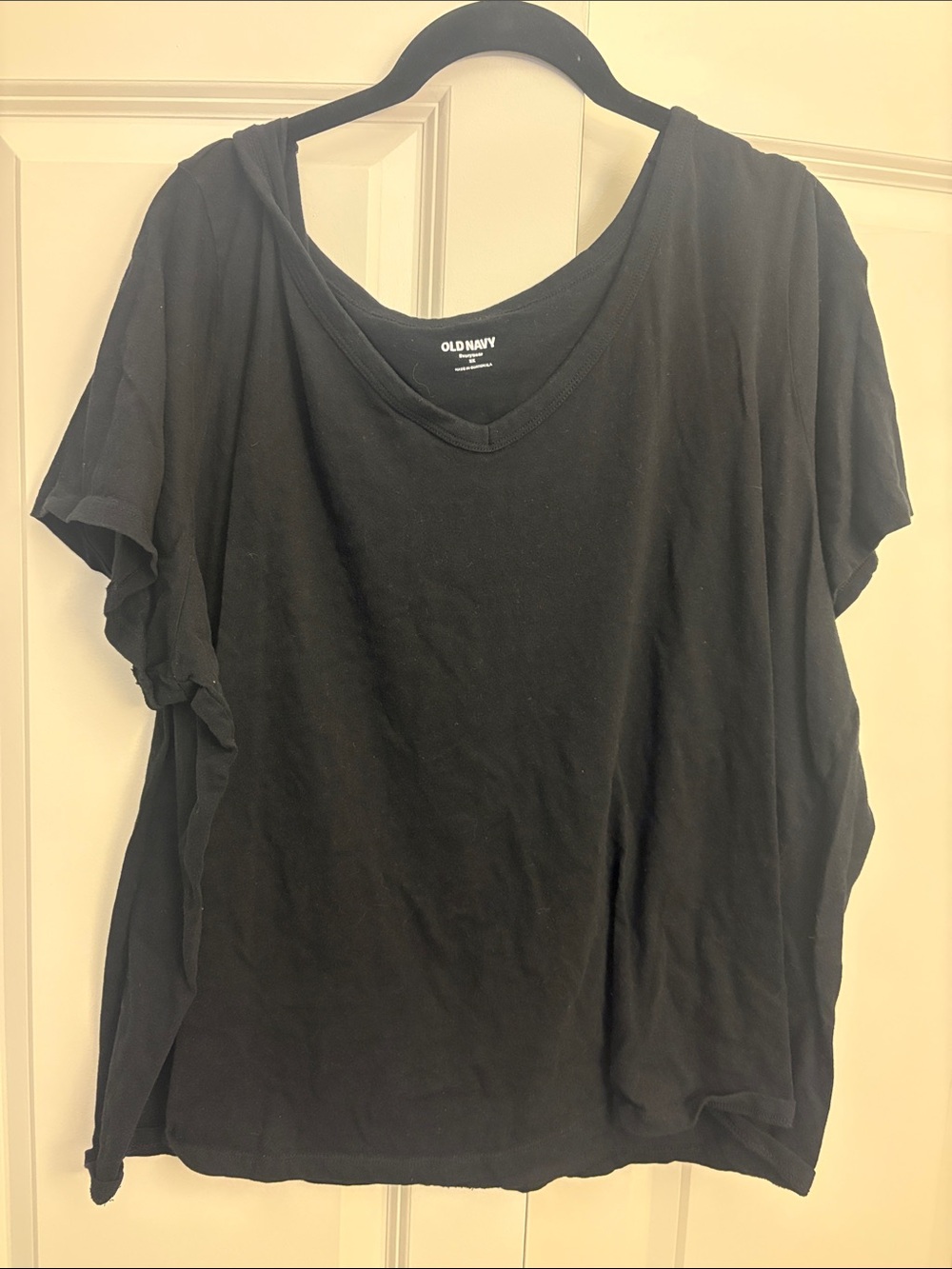 Old Navy Black V-Neck Short Sleeve Tee